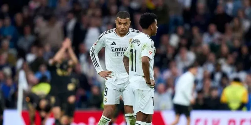 Real Madrid gặp khó trước Arsenal